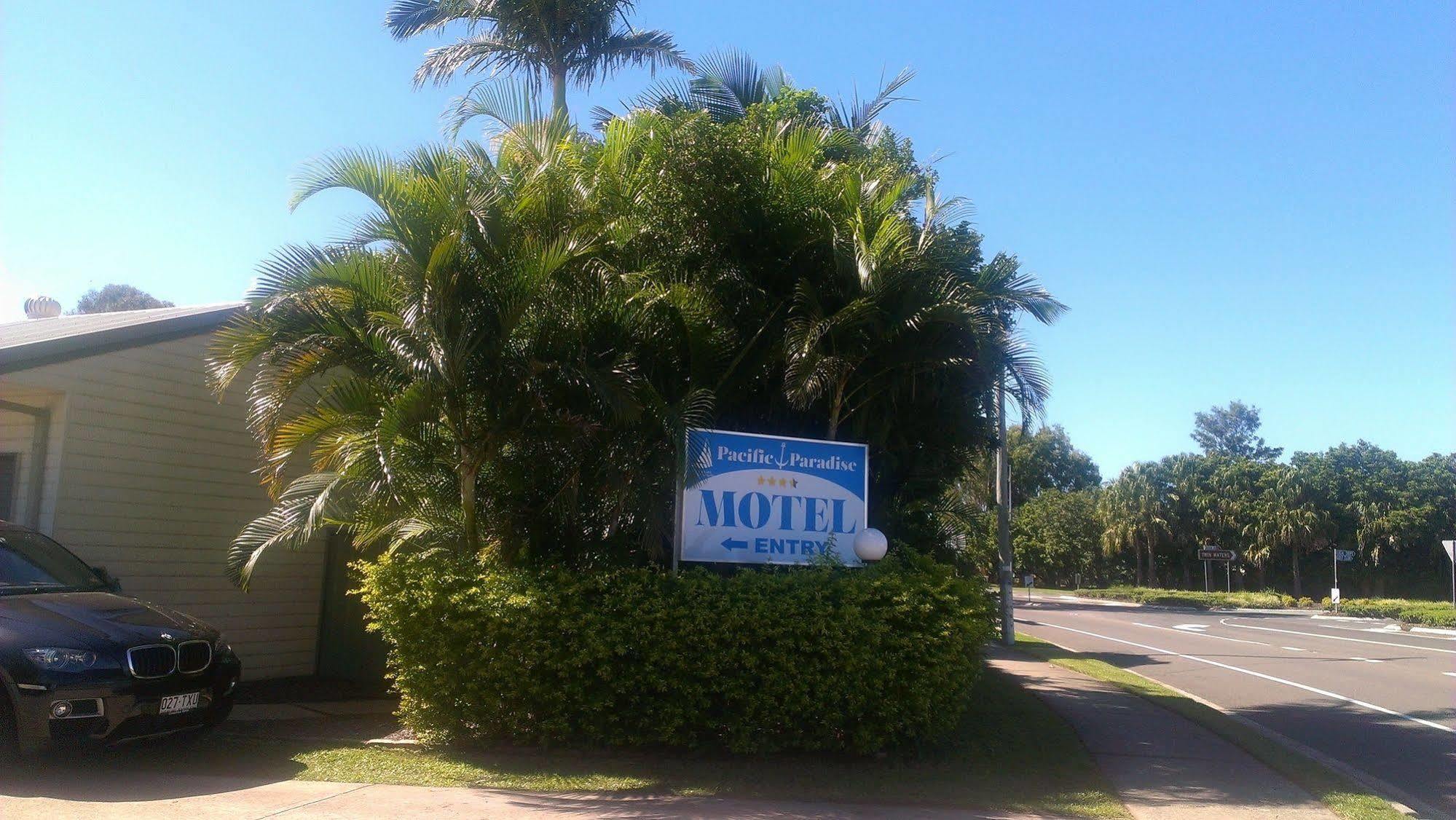 Pacific Paradise Airport Motel Exterior photo